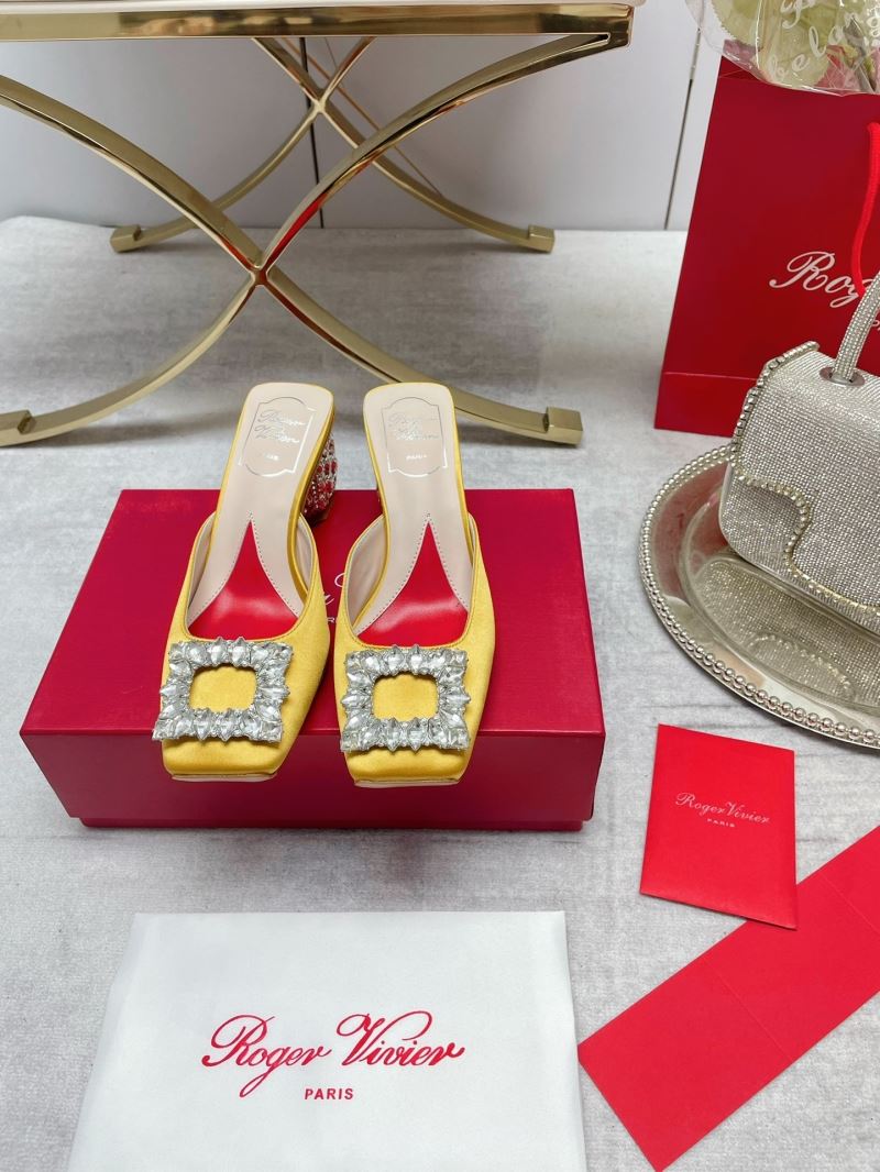 Roger Vivier flat shoes